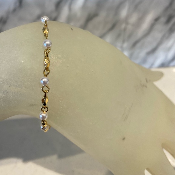 Jewelry - Napier Gold and Pearl Chain Bracelet